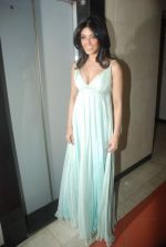 Koena Mitra at the launch of Looks Cosmetic Clinic in Lokhandwala on 17th Jan 2012 (15).JPG
